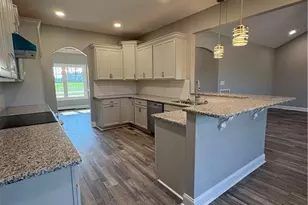 1102 W Carthage Rd, Lumberton, NC 28360 - Photo 11