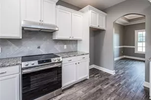 1102 W Carthage Rd, Lumberton, NC 28360 - Photo 11