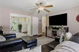 202 Onie Ct, Fayetteville, NC 28314 - Photo 7