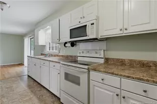 1413 Camelot Dr, Fayetteville, NC 28304 - Photo 25