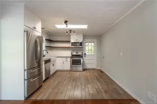 504 Jamestown Ave, Fayetteville, NC 28303 - Photo 9