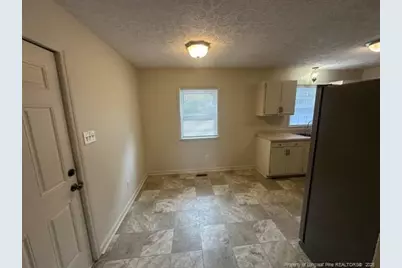 6517 Portsmouth Drive, Fayetteville, NC 28314 - Photo 5