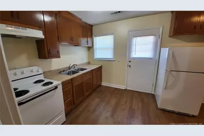 524 W 17th Street, Lumberton, NC 28358 - Photo 3