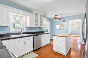 308 Valley Rd, Fayetteville, NC 28305 - Photo 11