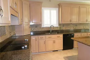 202 Walnut Cove Dr, Lumberton, NC 28358 - Photo 11