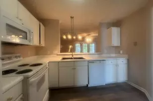 380 Bubble Creek Ct, Fayetteville, NC 28311 - Photo 5
