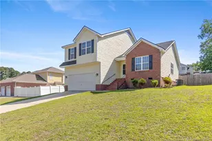 1009 Bugle Call Dr, Fayetteville, NC 28314 - Photo 3