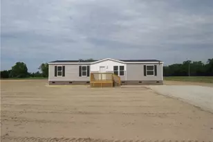 88 Tedder Rd, Fairmont, NC 28340 - Photo 1