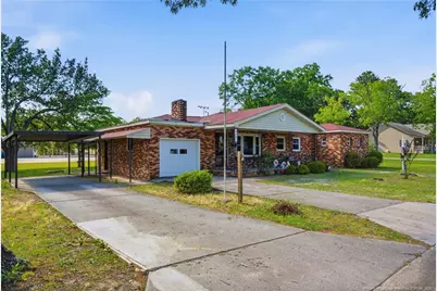 409 N 4th Street, Saint Pauls, NC 28384 - Photo 3