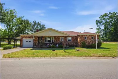 409 N 4th Street, Saint Pauls, NC 28384 - Photo 1
