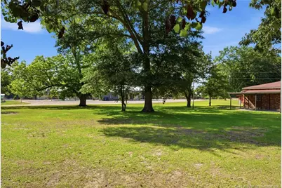 409 N 4th Street, Saint Pauls, NC 28384 - Photo 45