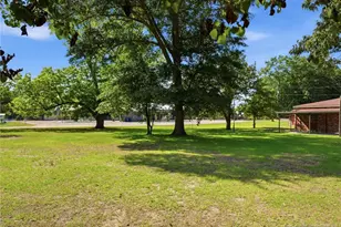 409 N 4th St, Saint Pauls, NC 28384 - Photo 45