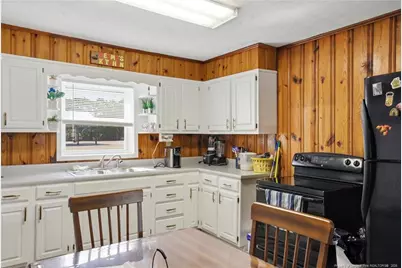 409 N 4th Street, Saint Pauls, NC 28384 - Photo 11