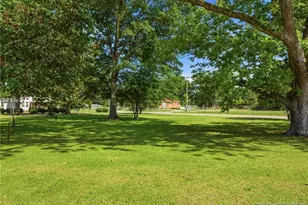 409 N 4th St, Saint Pauls, NC 28384 - Photo 43