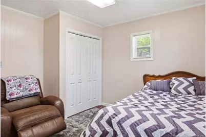 409 N 4th Street, Saint Pauls, NC 28384 - Photo 17