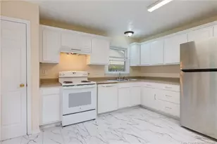 7229 Tollhouse Dr, Fayetteville, NC 28314 - Photo 9