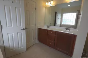 321 Gallery Dr, Spring Lake, NC 28390 - Photo 3