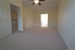 321 Gallery Dr, Spring Lake, NC 28390 - Photo 7