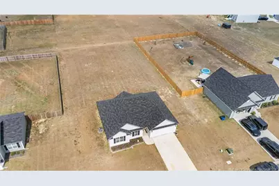 157 Presley Street, Raeford, NC 28376 - Photo 5