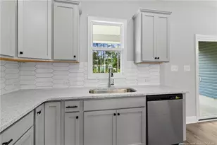7823 Iron Ct, Fayetteville, NC 28306 - Photo 11