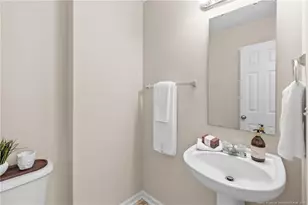 5202 Woodpecker Dr, Hope Mills, NC 28348 - Photo 19