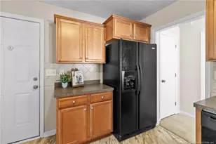 5202 Woodpecker Dr, Hope Mills, NC 28348 - Photo 13