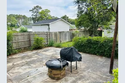 504 W 30th Street, Lumberton, NC 28358 - Photo 9