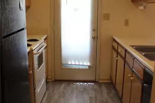 916 Glen Reilly Dr, Fayetteville, NC 28314 - Photo 9