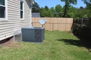916 Glen Reilly Dr, Fayetteville, NC 28314 - Photo 17