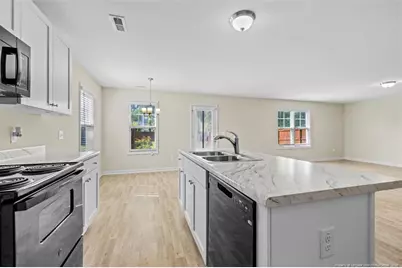5429 E Patterson Street, Hope Mills, NC 28348 - Photo 9