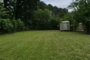 909 Rochester Dr, Fayetteville, NC 28305 - Photo 17