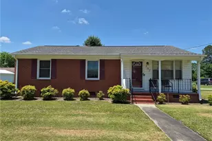707 Madison Ave, Lumberton, NC 28358 - Photo 1