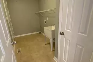 8229 Foxtrail Dr, Fayetteville, NC 28311 - Photo 15