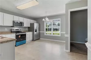 8229 Foxtrail Dr, Fayetteville, NC 28311 - Photo 15