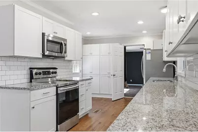 706 Emeline Avenue, Fayetteville, NC 28303 - Photo 11
