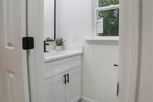 8218 Dunholme Dr, Fayetteville, NC 28304 - Photo 15