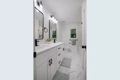 8218 Dunholme Drive, Fayetteville, NC 28304 - Photo 17