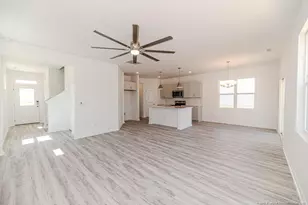 90 Furley St, Sanford, NC 27330 - Photo 7