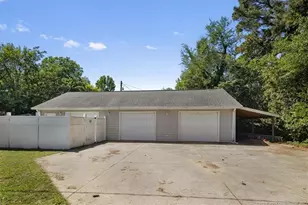 237 N Green St, Parkton, NC 28371 - Photo 25