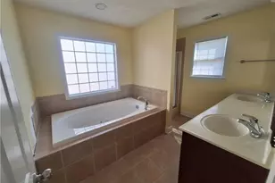 1941 Abbeydale Ln, Fayetteville, NC 28304 - Photo 15