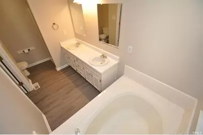 205 W Wyatts Pond Lane, Cary, NC 27513 - Photo 31