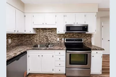 5056 Hampshire Drive, Fayetteville, NC 28311 - Photo 19