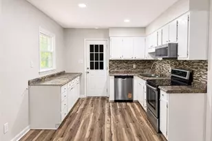 5056 Hampshire Dr, Fayetteville, NC 28311 - Photo 17