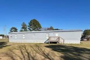 31 Kesler Dr, Saint Pauls, NC 28384 - Photo 1
