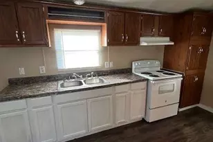 31 Kesler Dr, Saint Pauls, NC 28384 - Photo 5