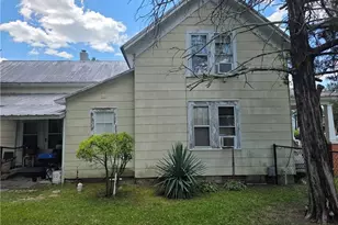 211 S Elm Ave, Dunn, NC 28334 - Photo 3