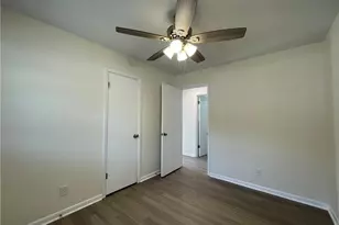 718 Dwain Dr, Fayetteville, NC 28305 - Photo 11