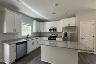 390 Summerhill Rd, Fayetteville, NC 28303 - Photo 5