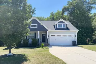 181 Fairfax Dr, Sanford, NC 27332 - Photo 1
