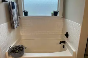 233 Fairfax Dr, Sanford, NC 27332 - Photo 9